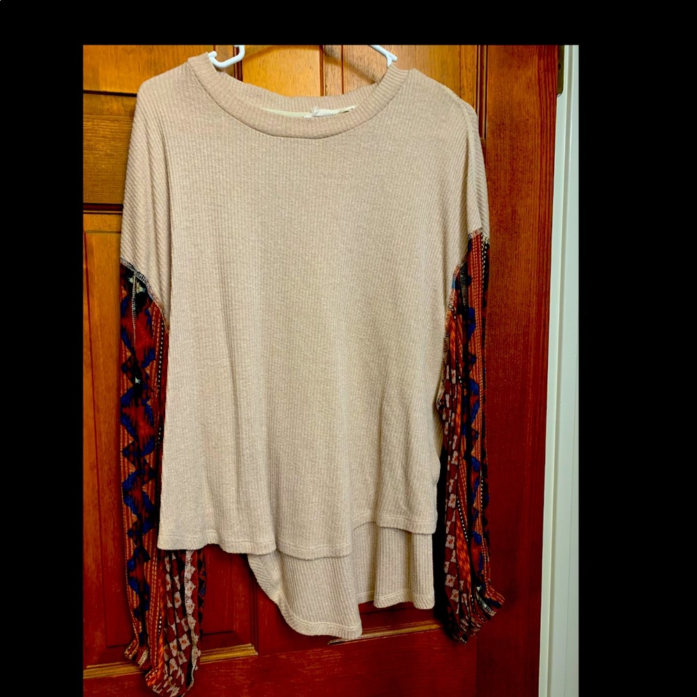 Aztec sleeve top